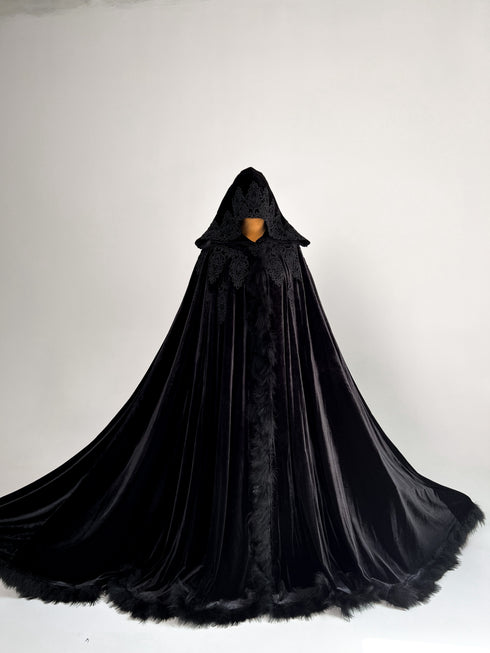 Cape black feathers
